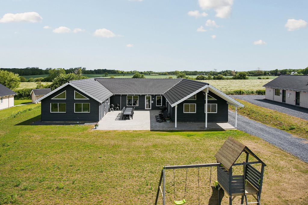 Strandbakken 30, Skåstrup Str, 5400 Bogense